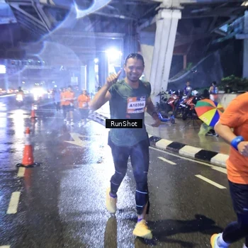 Runner Photo 7920380