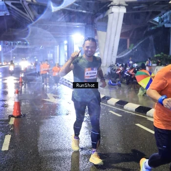 Runner Photo 7920381