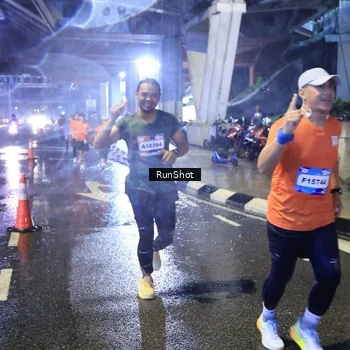 Runner Photo 7920383