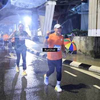 Runner Photo 7920389