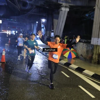 Runner Photo 7920530