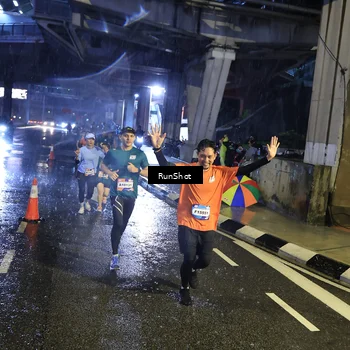 Runner Photo 7920588