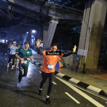 Runner Photo 7920656