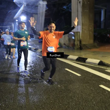 Runner Photo 7920694
