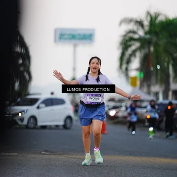 Runner Photo 7920718