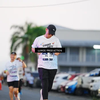 Runner Photo 7920782