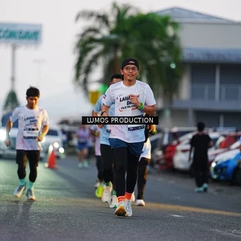 Runner Photo 7920871