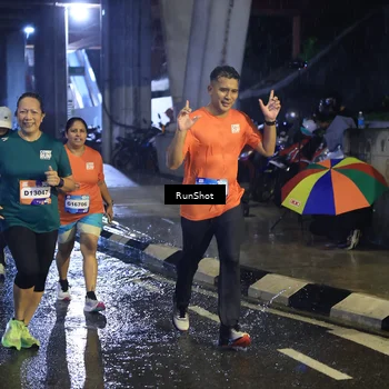 Runner Photo 7920881