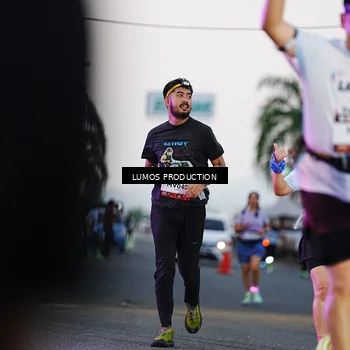 Runner Photo 7920884