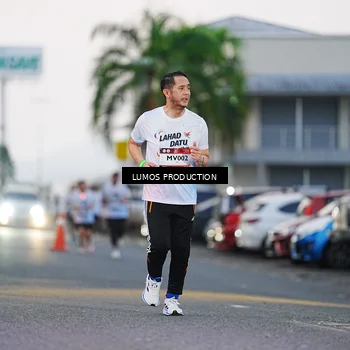 Runner Photo 7920888