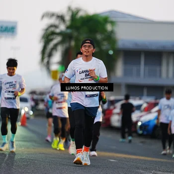 Runner Photo 7920902