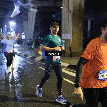 Runner Photo 7920904