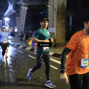 Runner Photo 7920914