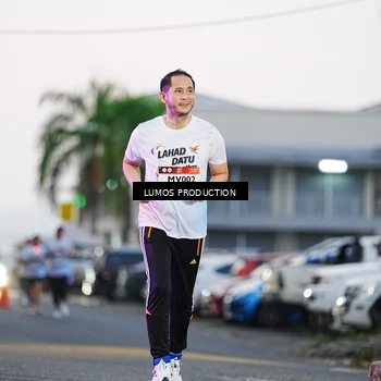 Runner Photo 7920943