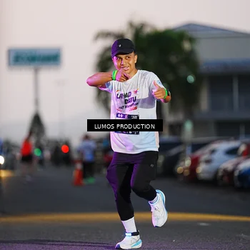 Runner Photo 7920974