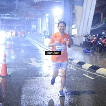 Runner Photo 7921001