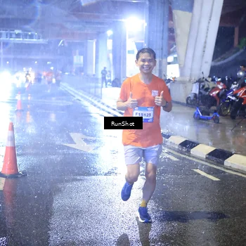 Runner Photo 7921006