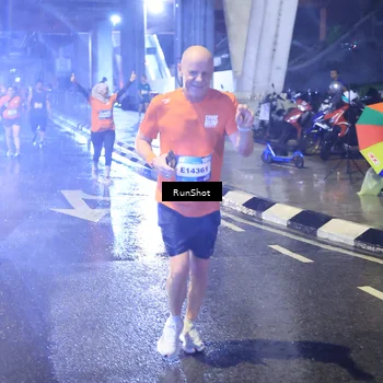 Runner Photo 7921017