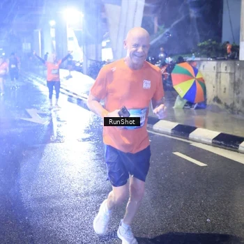 Runner Photo 7921028