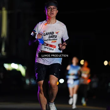 Runner Photo 7921039