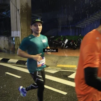 Runner Photo 7921050