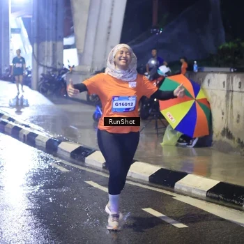Runner Photo 7921052