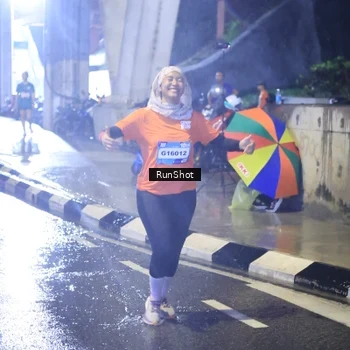 Runner Photo 7921053