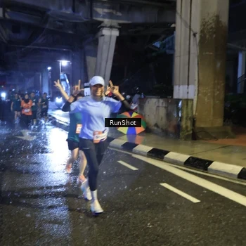 Runner Photo 7921070