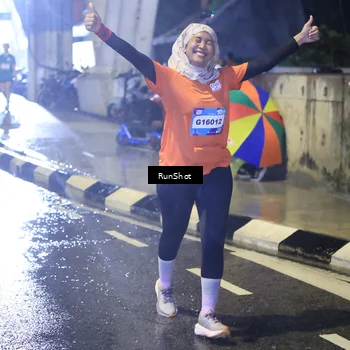 Runner Photo 7921073