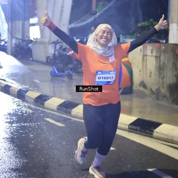 Runner Photo 7921080