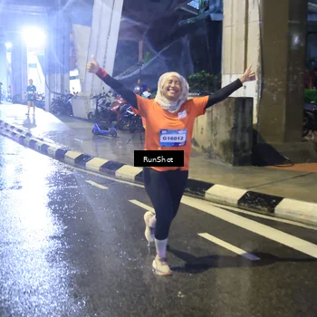 Runner Photo 7921086