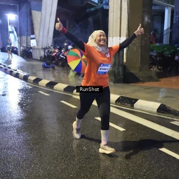 Runner Photo 7921096