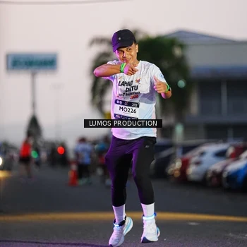Runner Photo 7921098