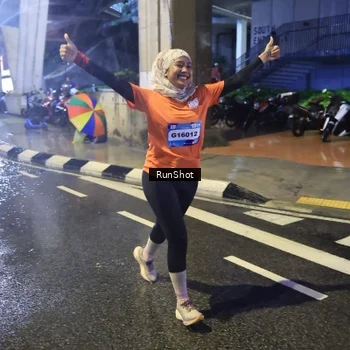 Runner Photo 7921109