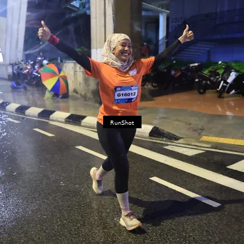 Runner Photo 7921110