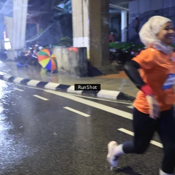 Runner Photo 7921116