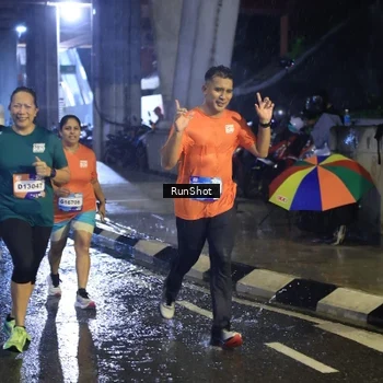 Runner Photo 7921132