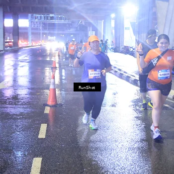 Runner Photo 7921139