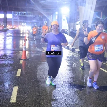 Runner Photo 7921145