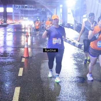 Runner Photo 7921148