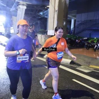 Runner Photo 7921164
