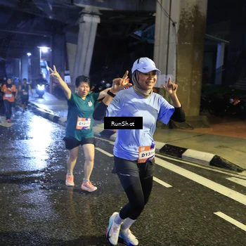 Runner Photo 7921174