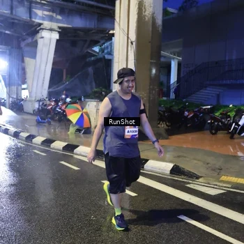 Runner Photo 7921176