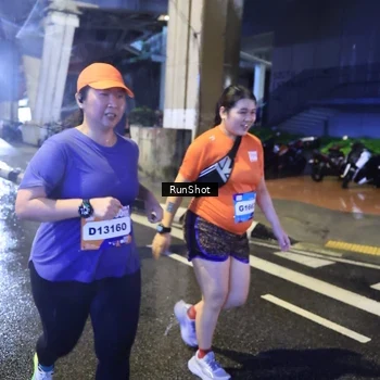 Runner Photo 7921179