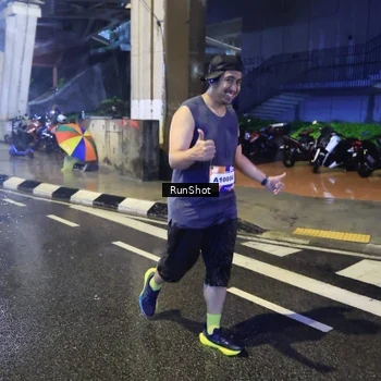 Runner Photo 7921180