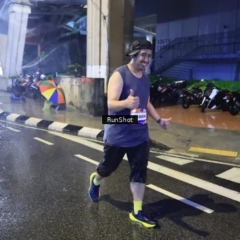 Runner Photo 7921181