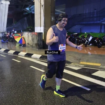Runner Photo 7921182