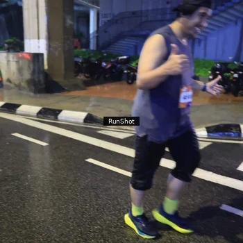 Runner Photo 7921188