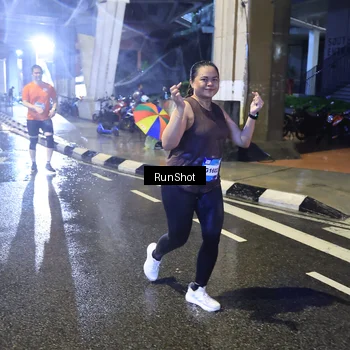 Runner Photo 7921210