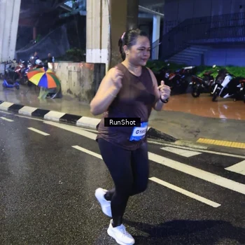 Runner Photo 7921213